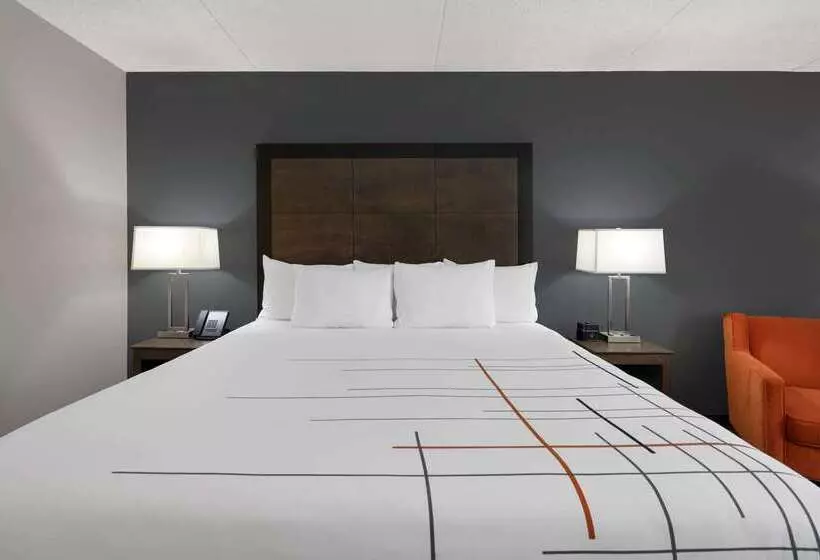 Отель La Quinta By Wyndham Atlanta Douglasville