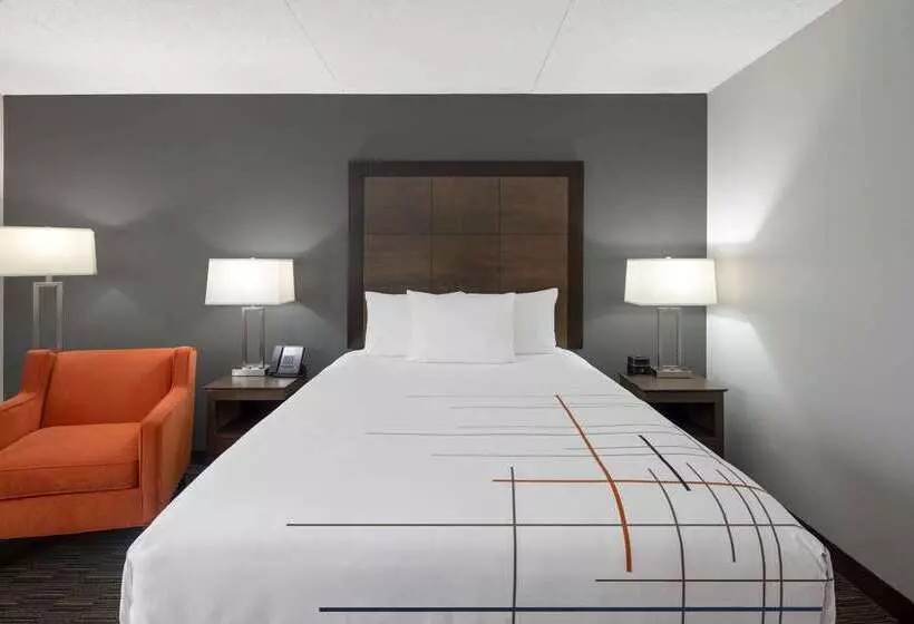 Отель La Quinta By Wyndham Atlanta Douglasville