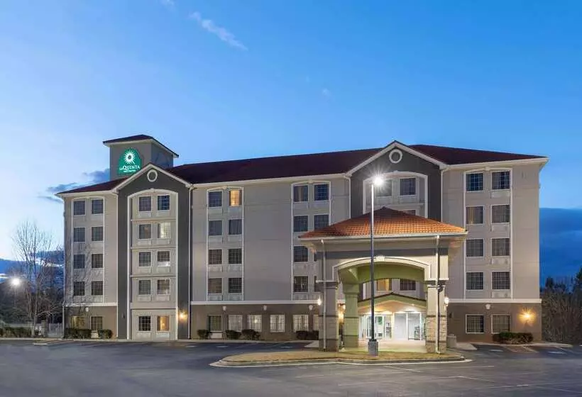 Отель La Quinta By Wyndham Atlanta Douglasville