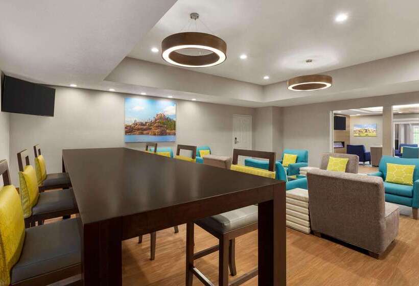 בית מלון כפרי La Quinta Inn And Suites By Wyndham At Watiki Waterpark