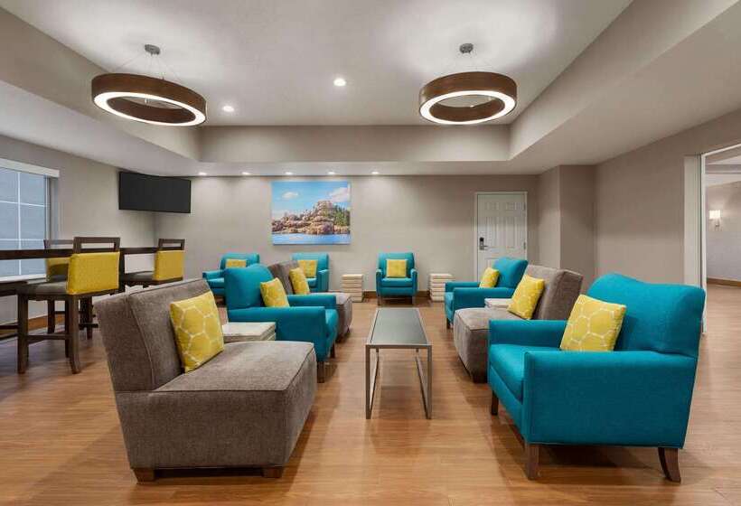 בית מלון כפרי La Quinta Inn And Suites By Wyndham At Watiki Waterpark