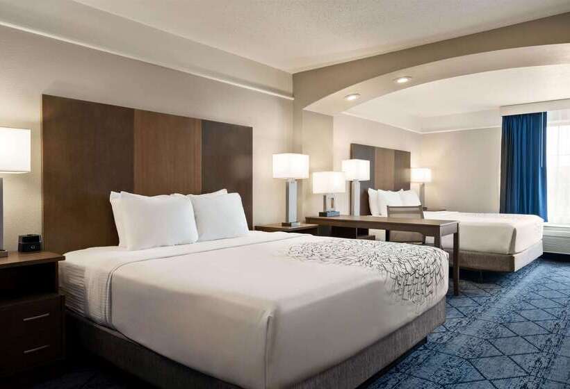 בית מלון כפרי La Quinta Inn And Suites By Wyndham At Watiki Waterpark