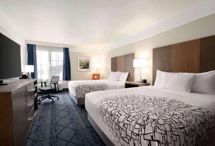 בית מלון כפרי La Quinta Inn And Suites By Wyndham At Watiki Waterpark