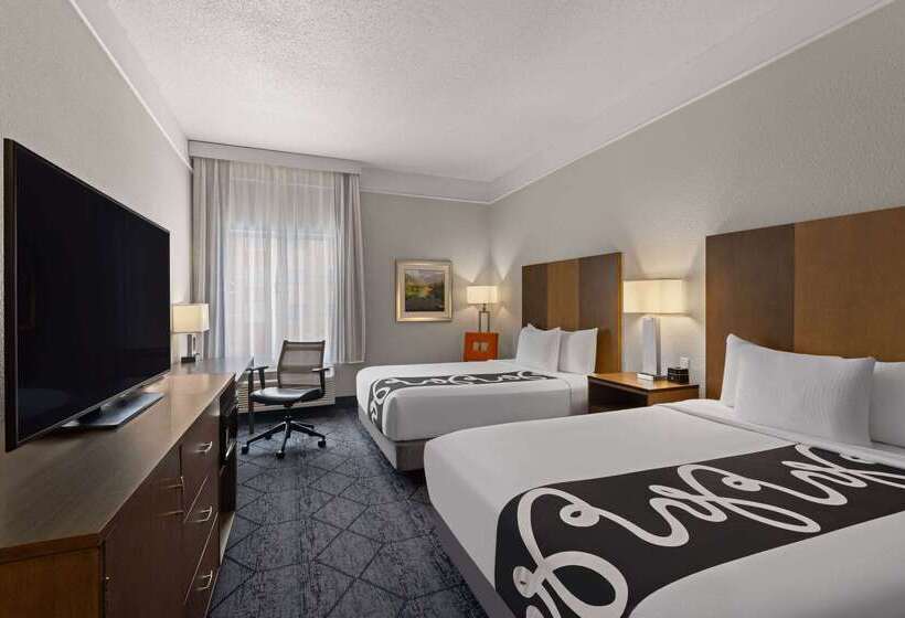 בית מלון כפרי La Quinta Inn And Suites By Wyndham At Watiki Waterpark