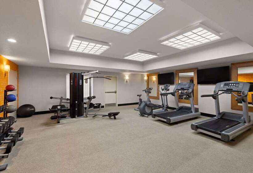 בית מלון כפרי La Quinta Inn And Suites By Wyndham At Watiki Waterpark