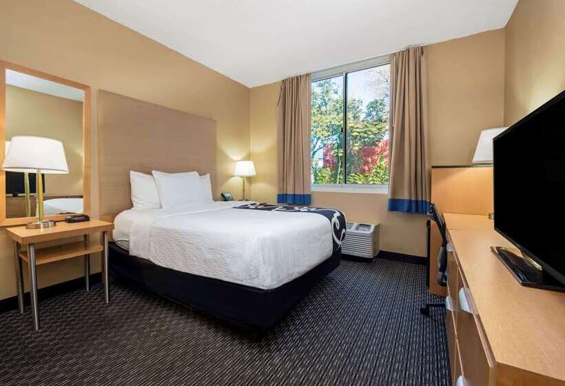 호텔 La Quinta By Wyndham West Palm Beach Airport