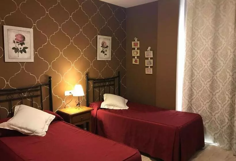 Отель Las Rosas