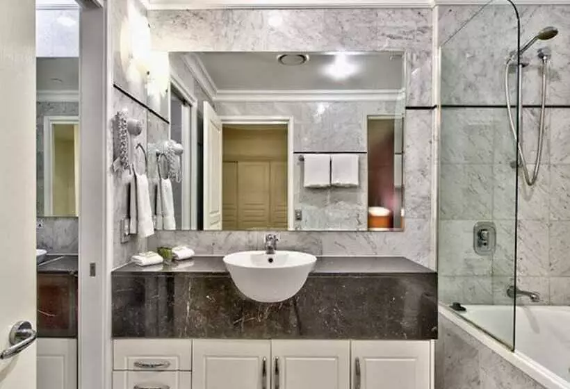 Отель Macarthur Chambers