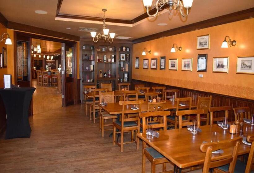 בית מלון כפרי Minneapolis Marriott West