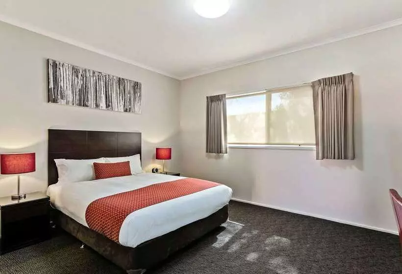 호텔 Quality Inn Colonial