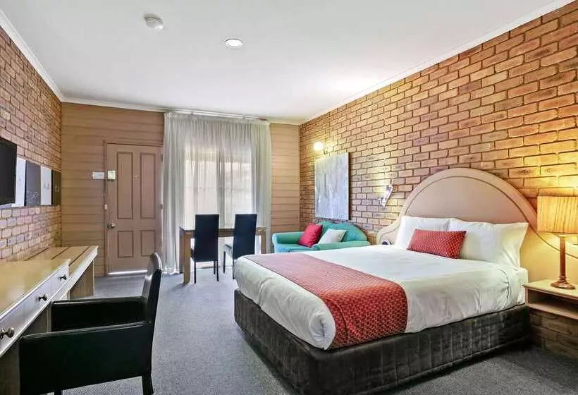 호텔 Quality Inn Colonial