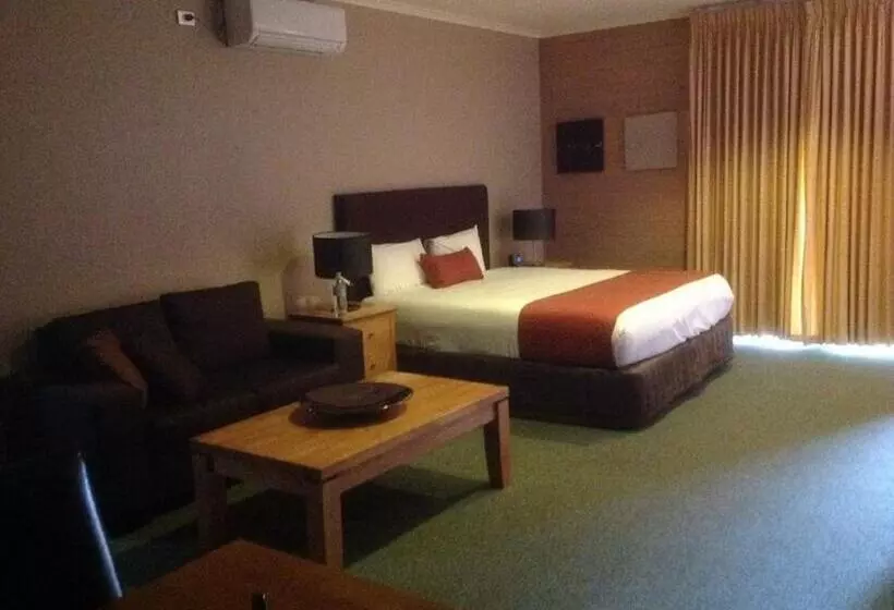 호텔 Quality Inn Colonial