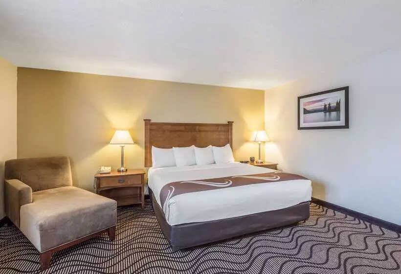 בית מלון כפרי Quality Inn & Suites Coeur d'Alene