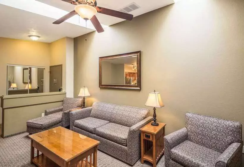 בית מלון כפרי Quality Inn & Suites Coeur d'Alene