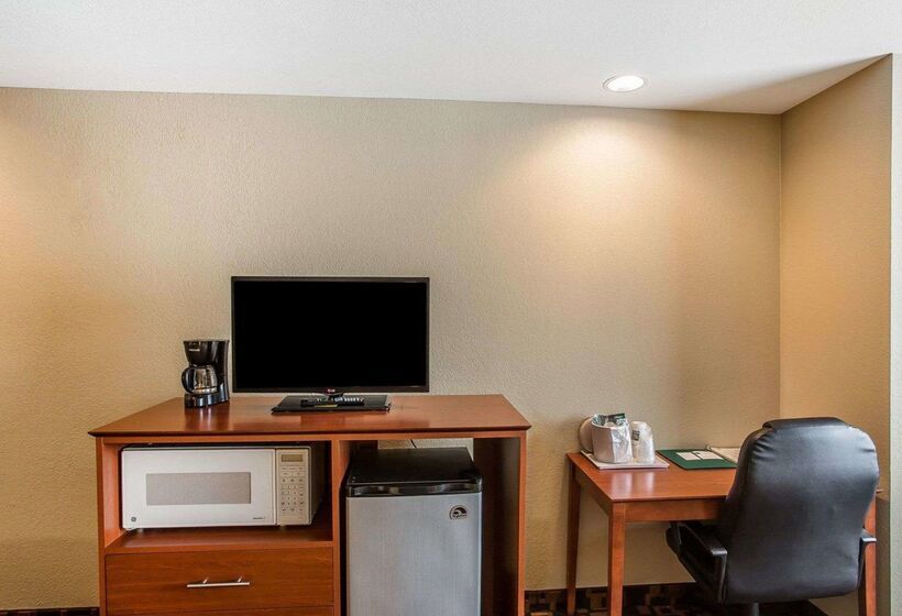 בית מלון כפרי Quality Inn & Suites