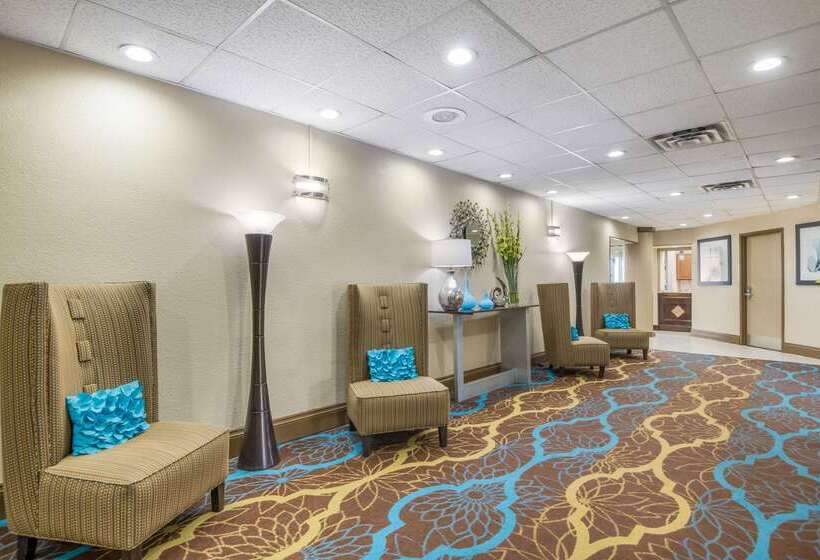 בית מלון כפרי Quality Inn