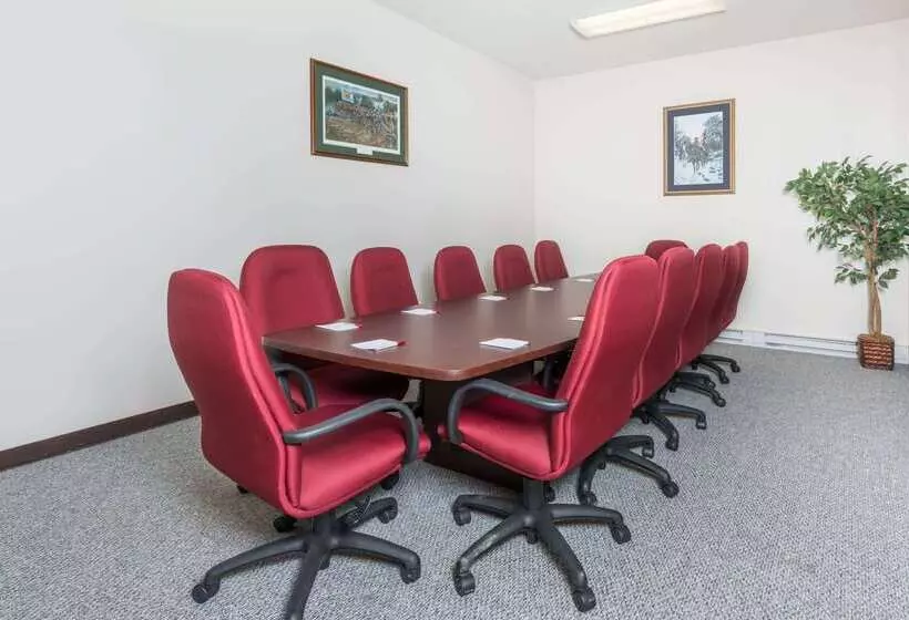 호텔 Ramada By Wyndham Strasburg   Shenandoah Valley