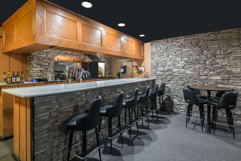 בית מלון כפרי Ramada By Wyndham Strasburg   Shenandoah Valley