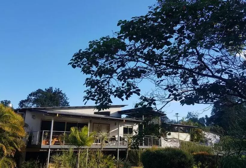 בית מלון כפרי Red Bridge Motor Inn