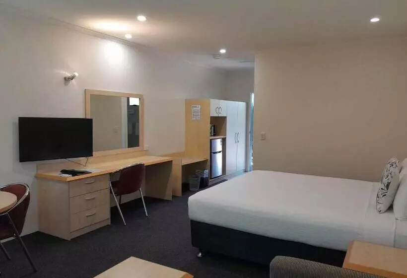 בית מלון כפרי Red Bridge Motor Inn