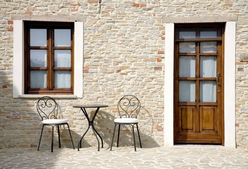 ホテル Relais Montemarino