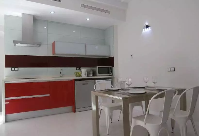 هتل Sacristia De Santa Ana