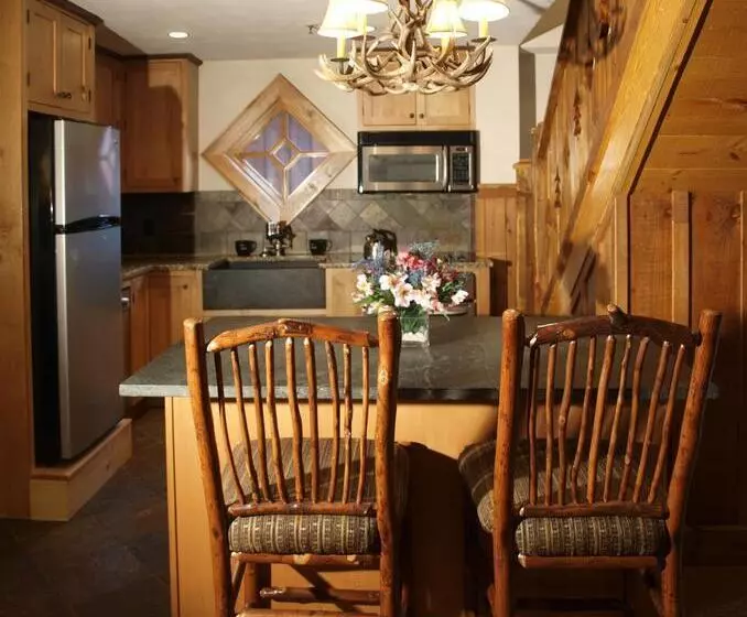 هتل The Whiteface Lodge