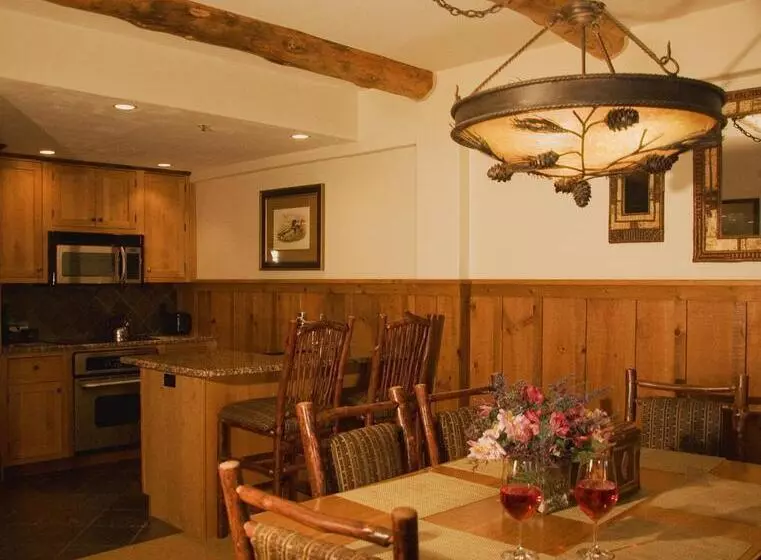 هتل The Whiteface Lodge