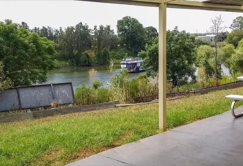 Windsor Terrace Motel