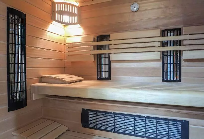 Отель Adriana Hvar Spa