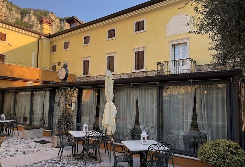 فندق Antica Dimora Corte Impero