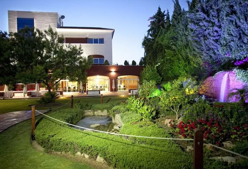 호텔 Cortijo Chico Málaga Airport