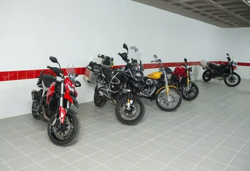 호텔 Cortijo Chico Málaga Airport