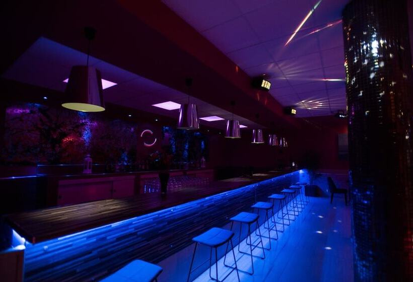 בית מלון כפרי Cortijo Chico Málaga Airport