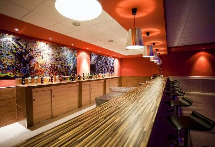 호텔 Cortijo Chico Málaga Airport