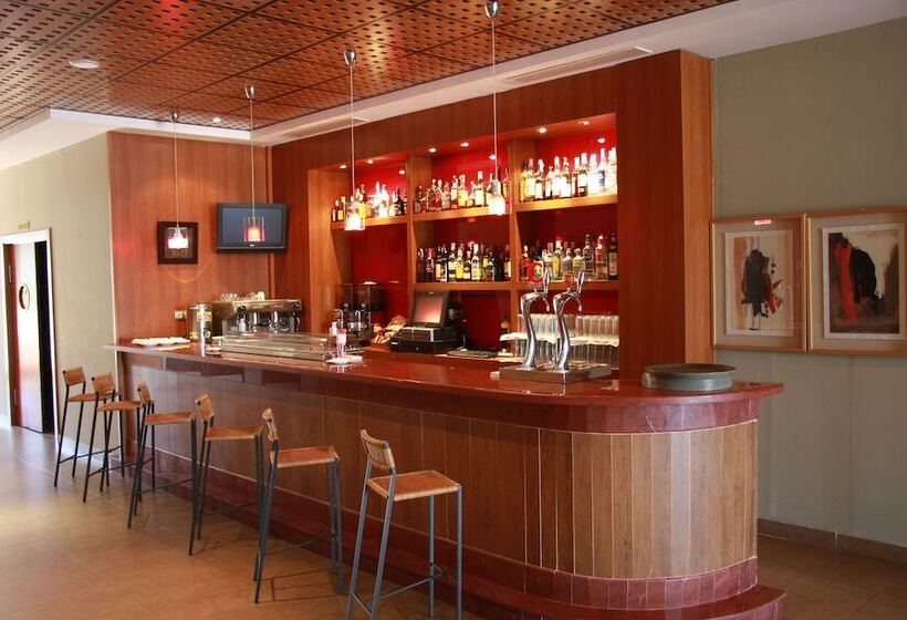 בית מלון כפרי Cortijo Chico Málaga Airport