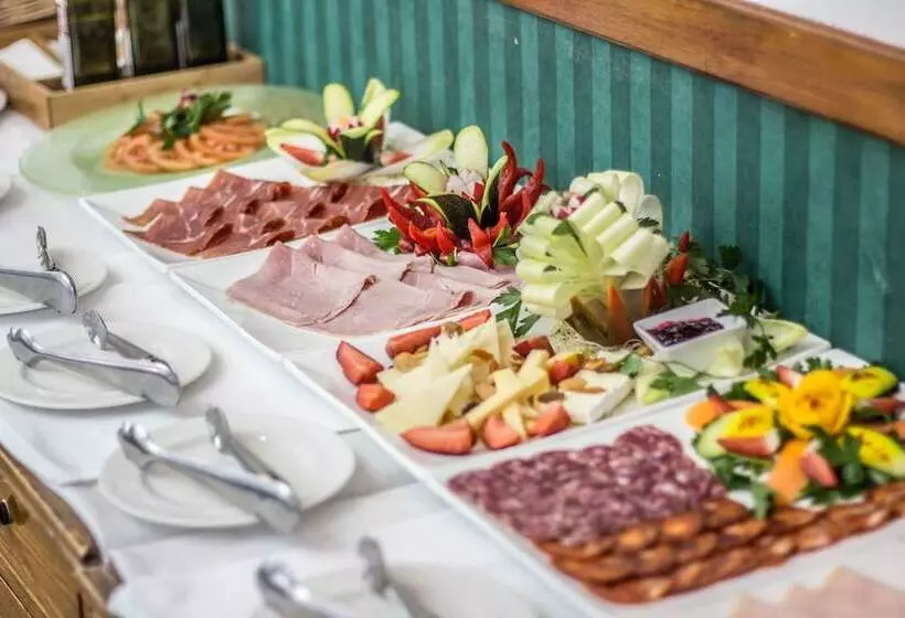 호텔 Cortijo Chico Málaga Airport