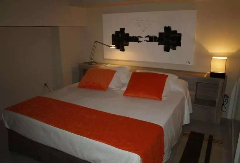 酒店 Eco Alcala Suites