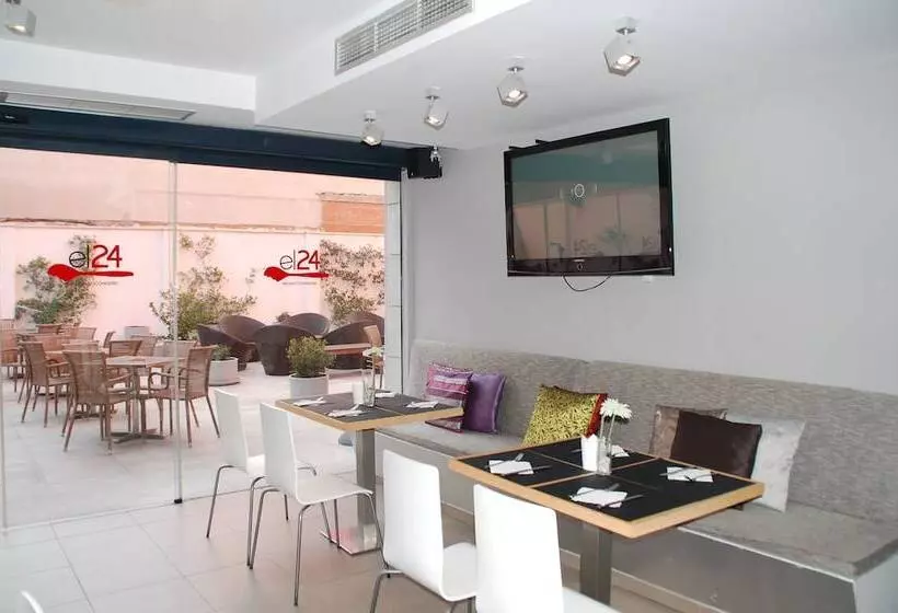 Hotelli Eco Alcala Suites
