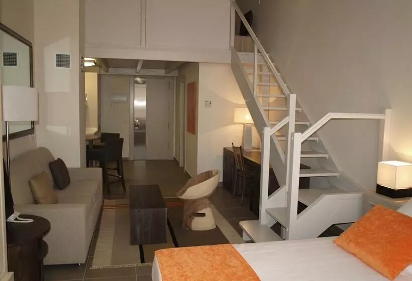Hotelli Eco Alcala Suites