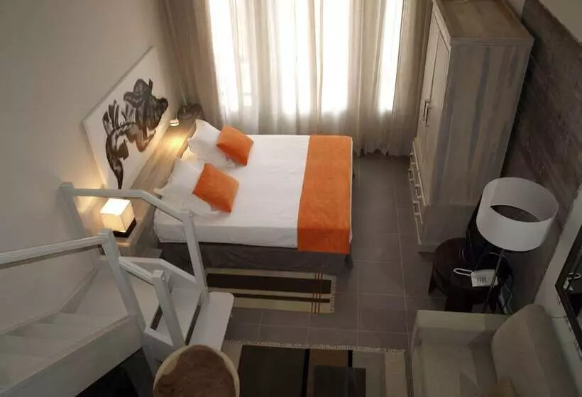 Hotelli Eco Alcala Suites
