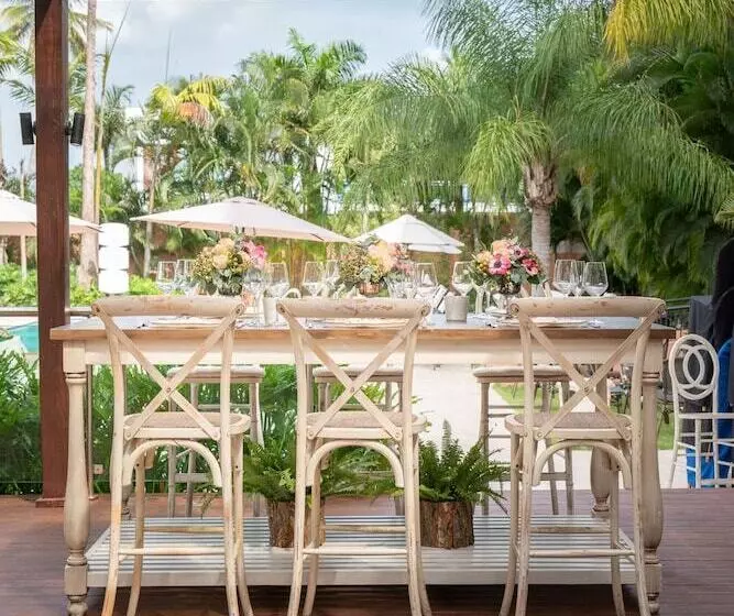 هتل Hodelpa Garden Court