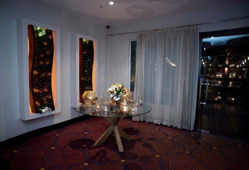 هتل Hodelpa Garden Court