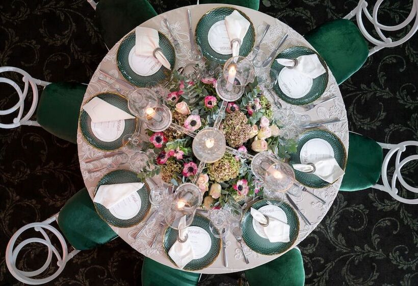 هتل Hodelpa Garden Court