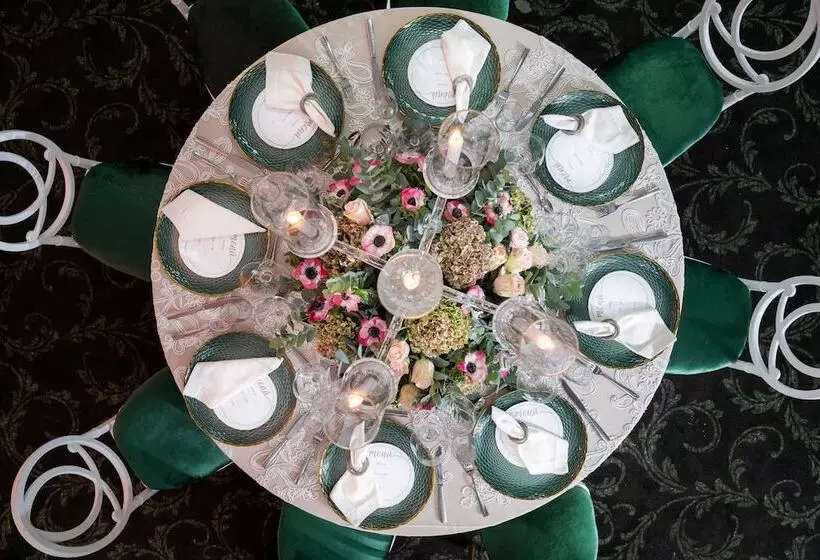 هتل Hodelpa Garden Court