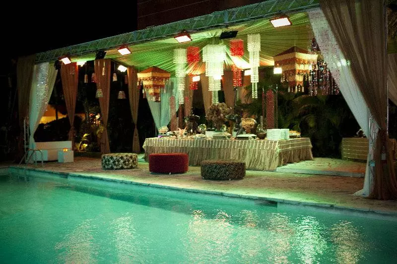 هتل Hodelpa Garden Court