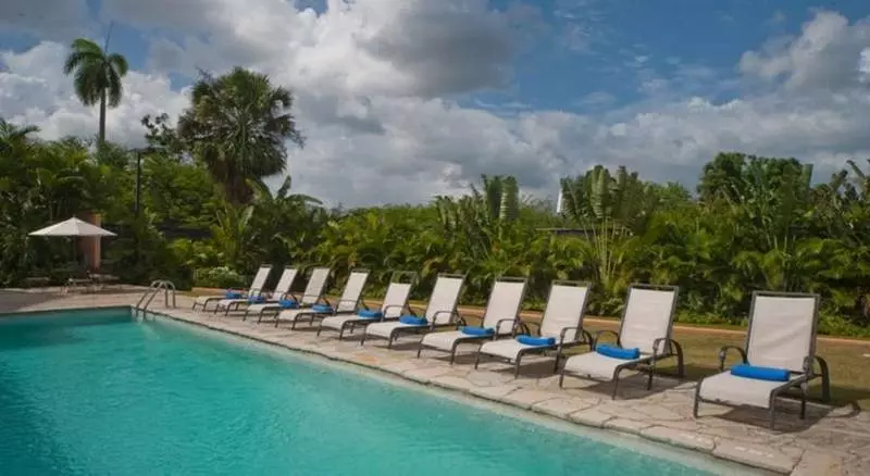 هتل Hodelpa Garden Court