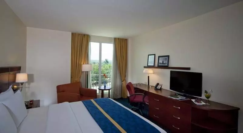 هتل Hodelpa Garden Court