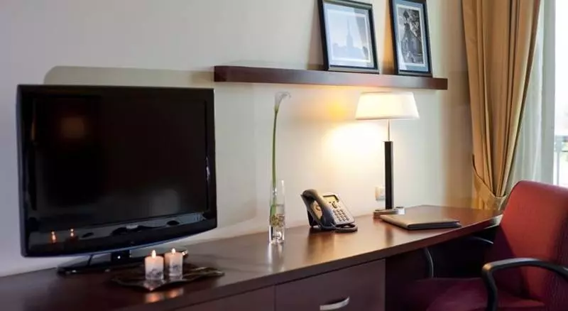 هتل Hodelpa Garden Court