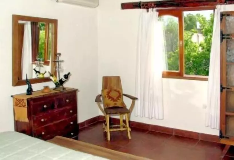 هتل Hostal Killari